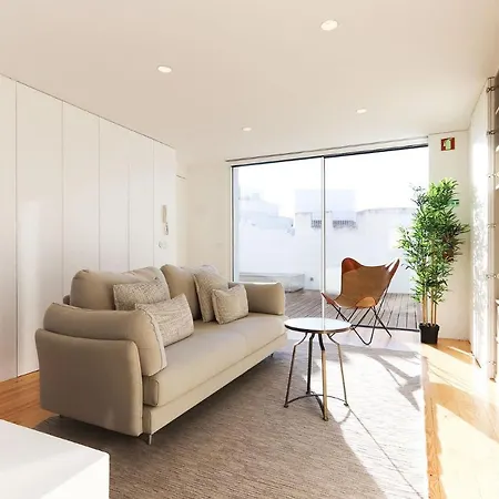 Marques De Pombal Duplex With Terrace By Homing * Lissabon