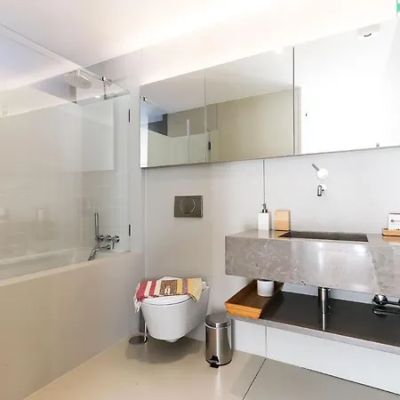 Marques De Pombal Duplex With Terrace By Homing * Lisbon