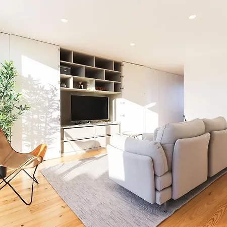 Marques De Pombal Duplex With Terrace By Homing *