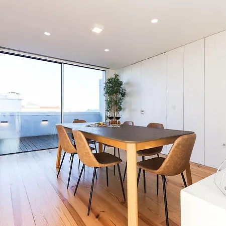 Marques De Pombal Duplex With Terrace By Homing * Lizbona